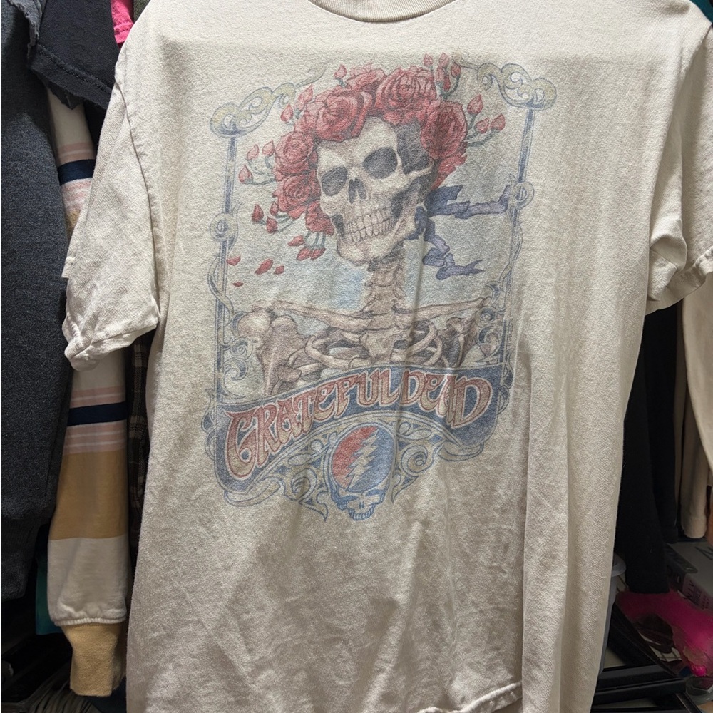 Grateful Dead Beige Skull Graphic Tee